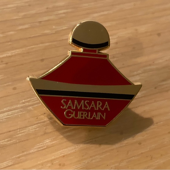 Vintage Samsara by Guerlain Brooch Pin Gold Tone/Enameled 
NEW in package. - Picture 7 of 14